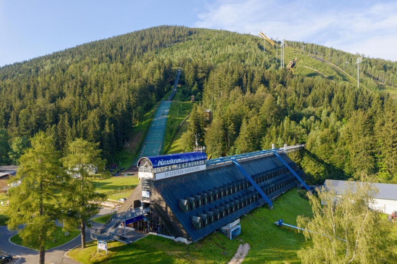 מלון Skicentrum 3*